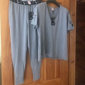 Smash+ Tess T and jogger set! New with tags!